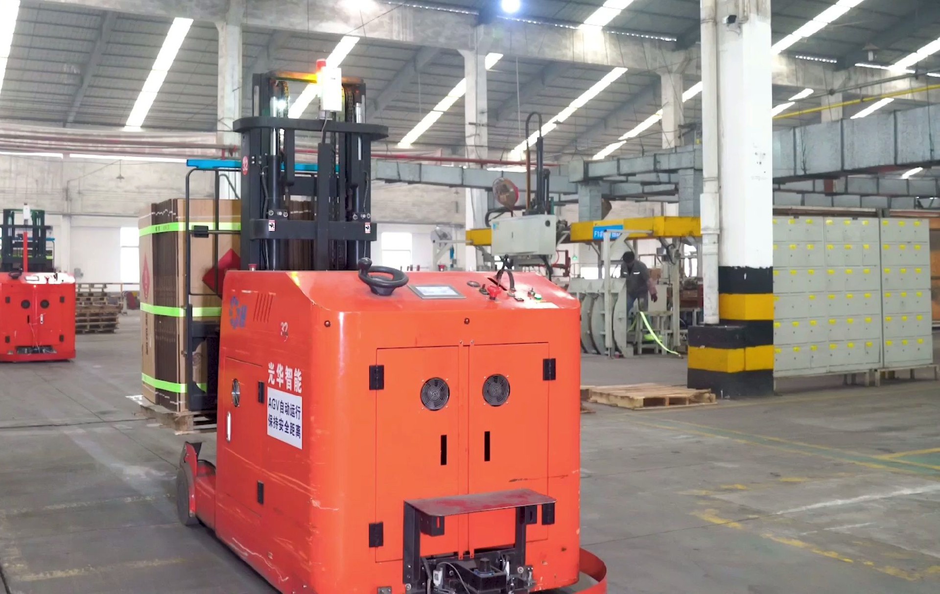 光华智能AGV：陶瓷行业智能化转型的搬运革新者